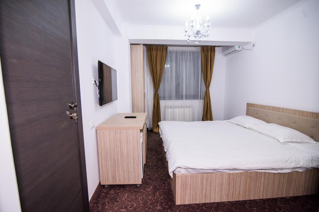 Vila Naty Năvodari Exteriör bild